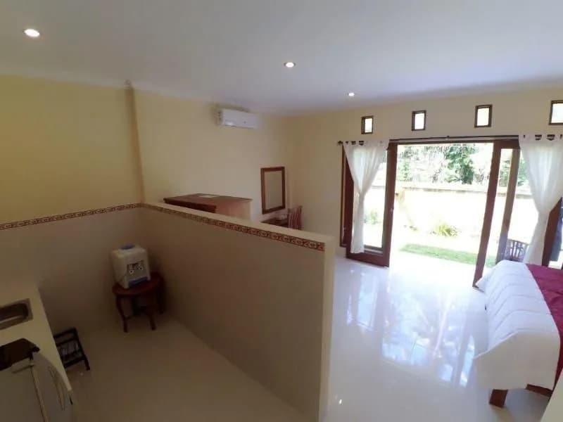 Sunrise House - main photo