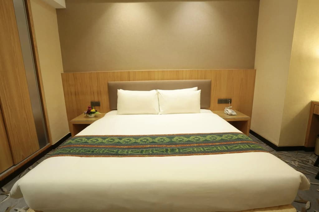 Imperial Riverbank Hotel Kuching - photo 2
