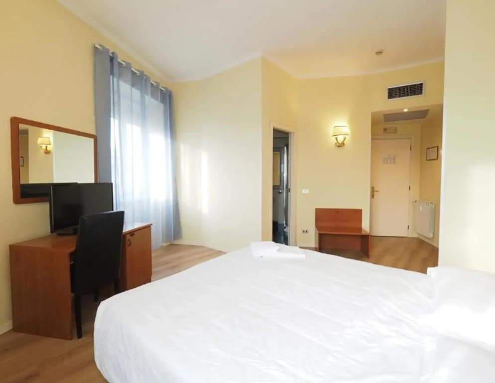 Hotel Laura - photo 6