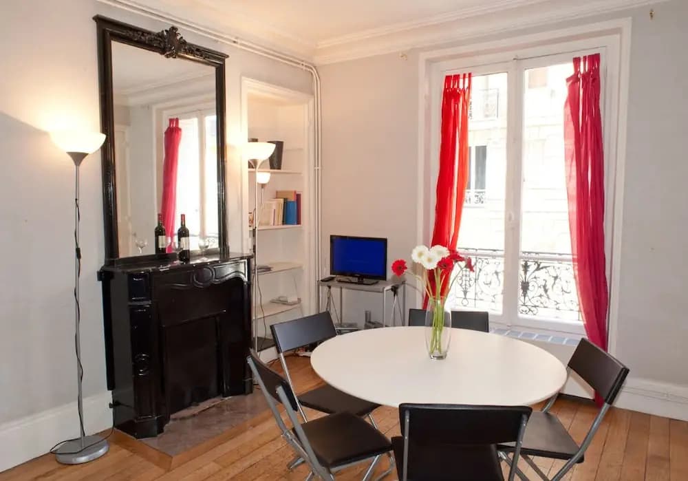 Apartement 2-3 Bedrooms - photo 2