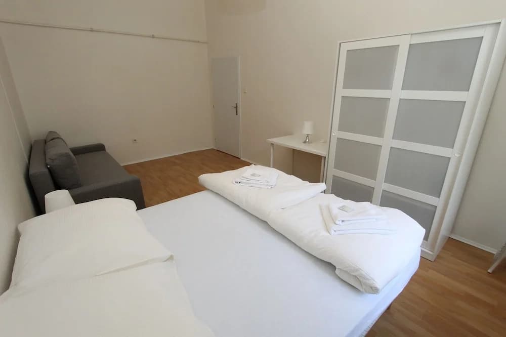 Zizka Home Apartments - photo 21