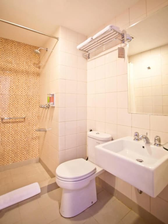 Amaris Hotel Dewi Sri - photo 9