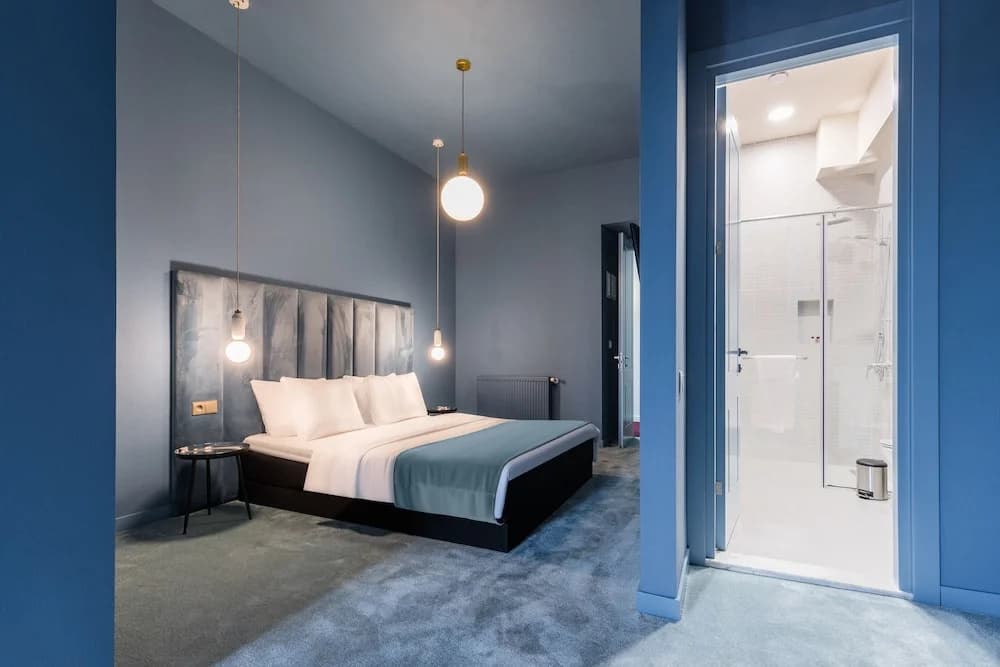 HB Freeze Inn Hotel - main photo