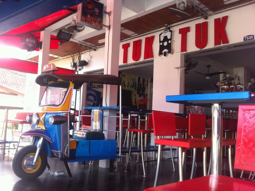 Tuk Tuk Hotel - photo 5