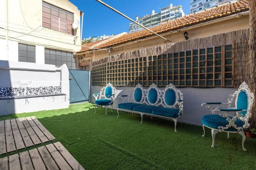 Beautiful Classic Designed 3-bed Villa in Lisboa - photo 14