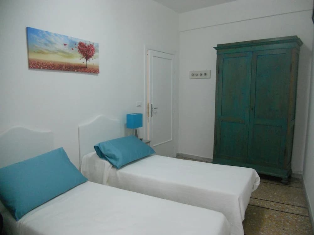 Guest House Liana Home - photo 1