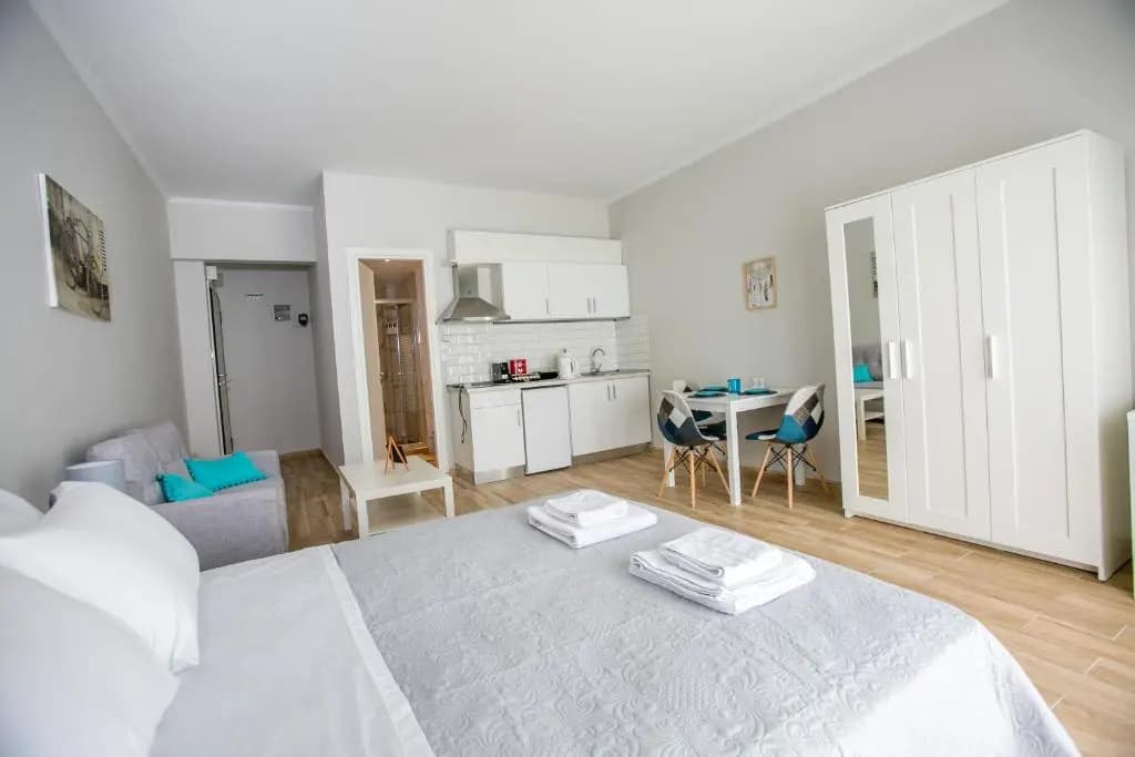 Raise comfy studios in the heart of Athens - photo 3
