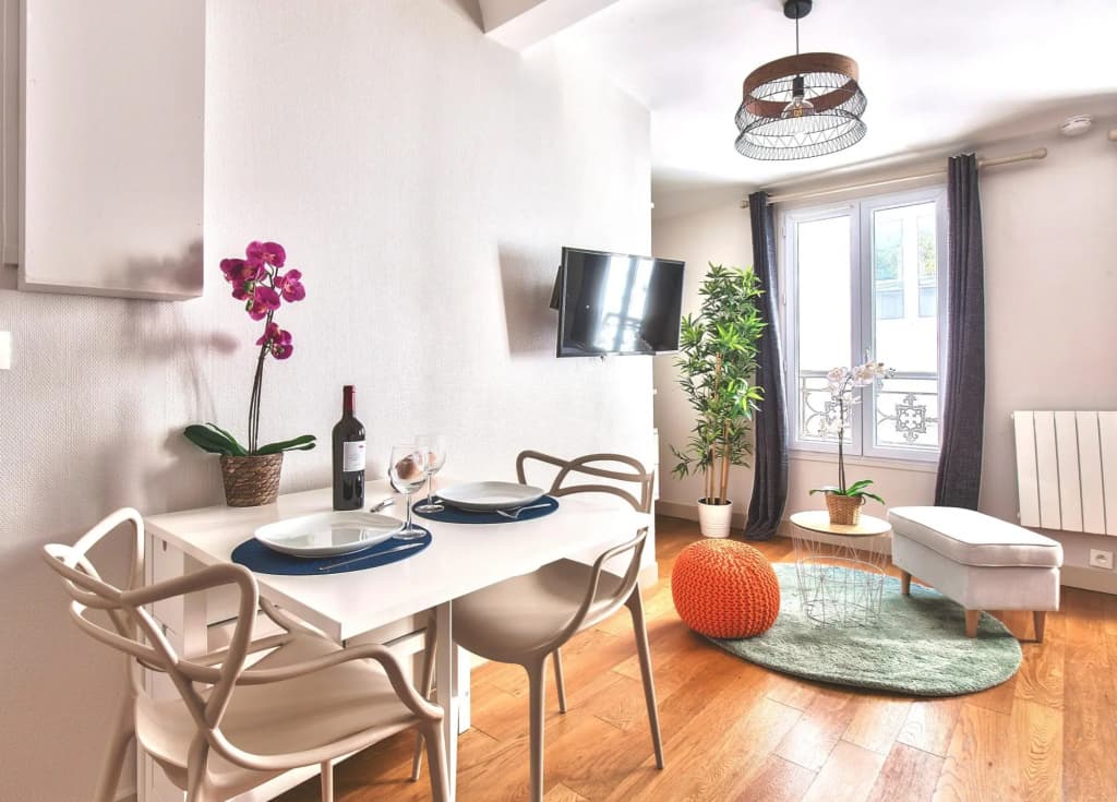B 833 - Porte de Versailles - Lovely Apartment - photo 2