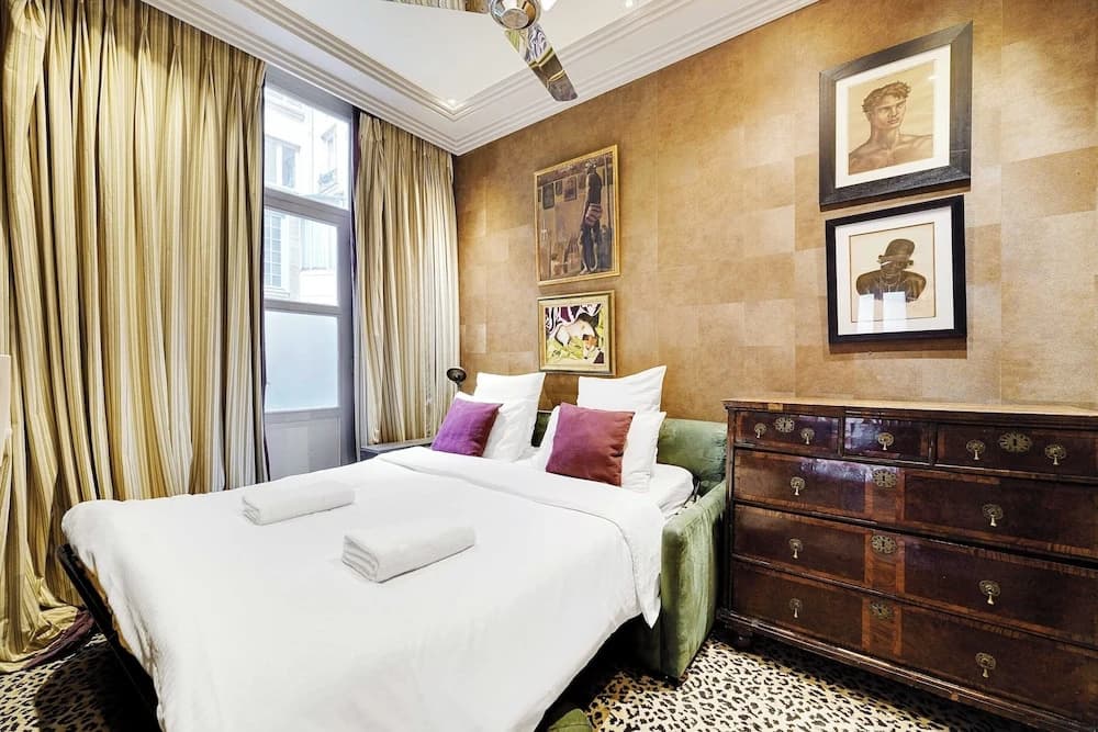 Historic Elegance in the Heart of Marais - 6p/2br - photo 5