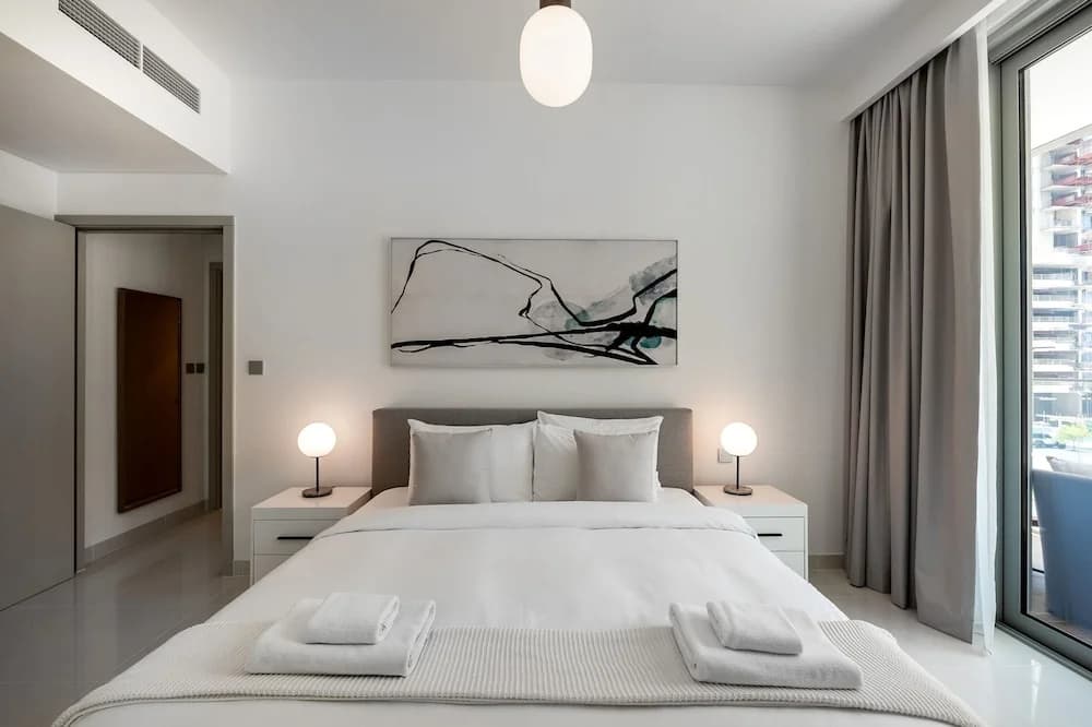 Chic 1BR in Emaar Beachfront - photo 5