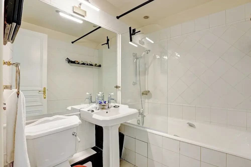 Charming Apartment - 4BR -10p- Madeleine - photo 10