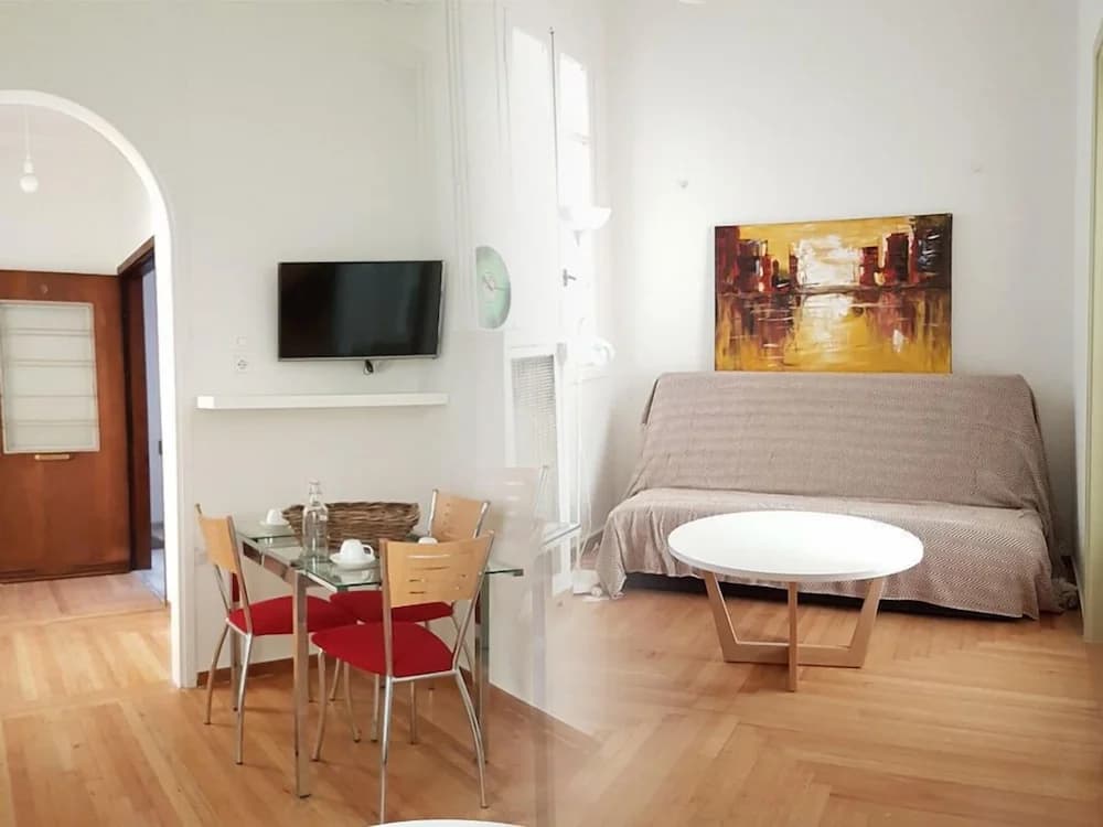Erra - Brown - Athens Center,75m²,3 BD,1 BATH - photo 2