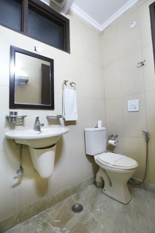 Hotel Paradise Inn - photo 10