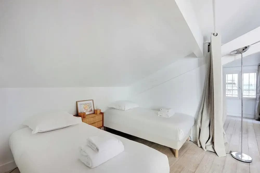 Cozy Apartment & Terrace - 2br/4p - Republique - photo 2