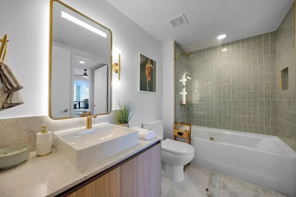 DTW Miami Luxury 1BR with Urban Views - photo 9