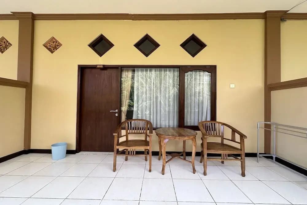 Taxa Raya Guest House - photo 2