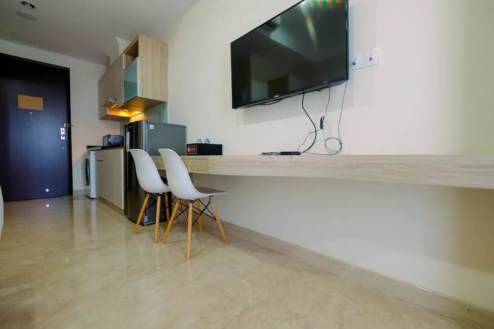 Modern Studio at Menteng Park Apartment - photo 5