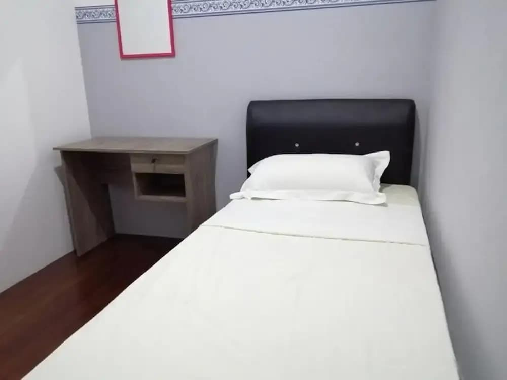 Central Double Room With Ac - photo 2