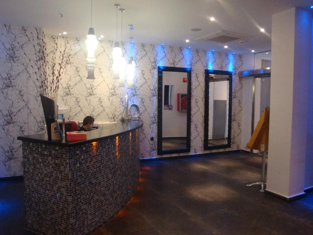 California Hotel - photo 15