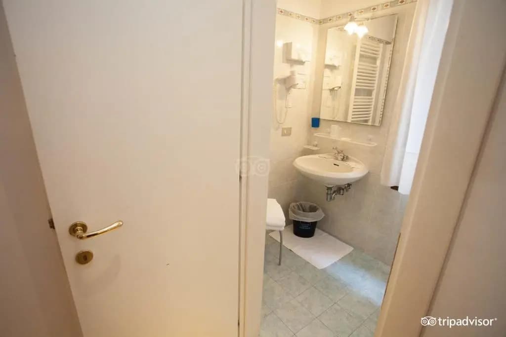 Hotel Caprera - photo 9