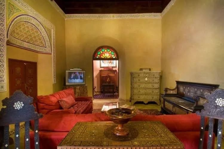 Riad Ravel - main photo