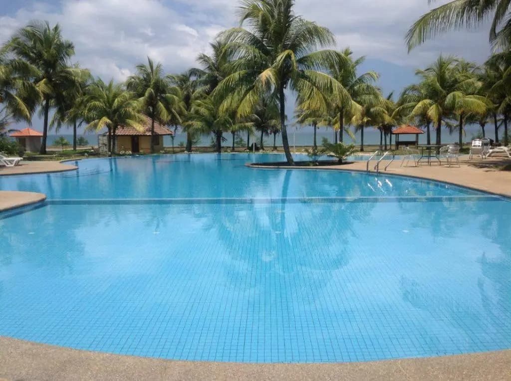 Gem Beach Resort - photo 10