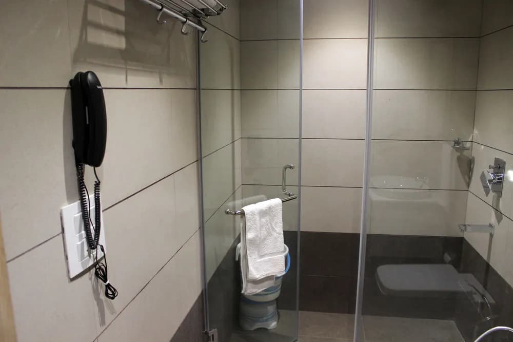 OYO 550 Hotel Aura Grand Residency - photo 7