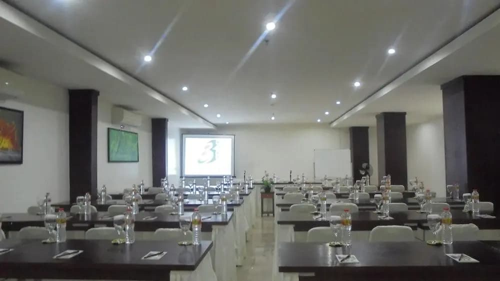 Airy Kuta Simpang Dewa Ruci Griya Anyar 27 Bali - photo 14