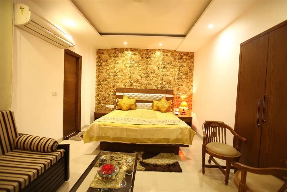 Hotel Excel Inn - photo 4