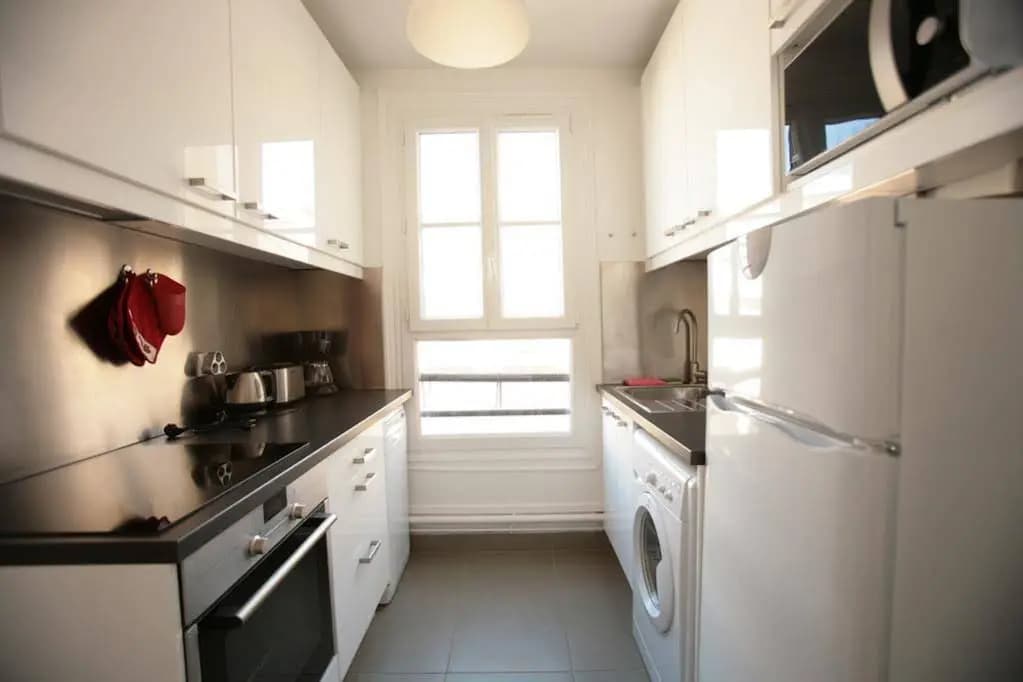 Sunny Saint Germain 1 Bdrm (158) - photo 13