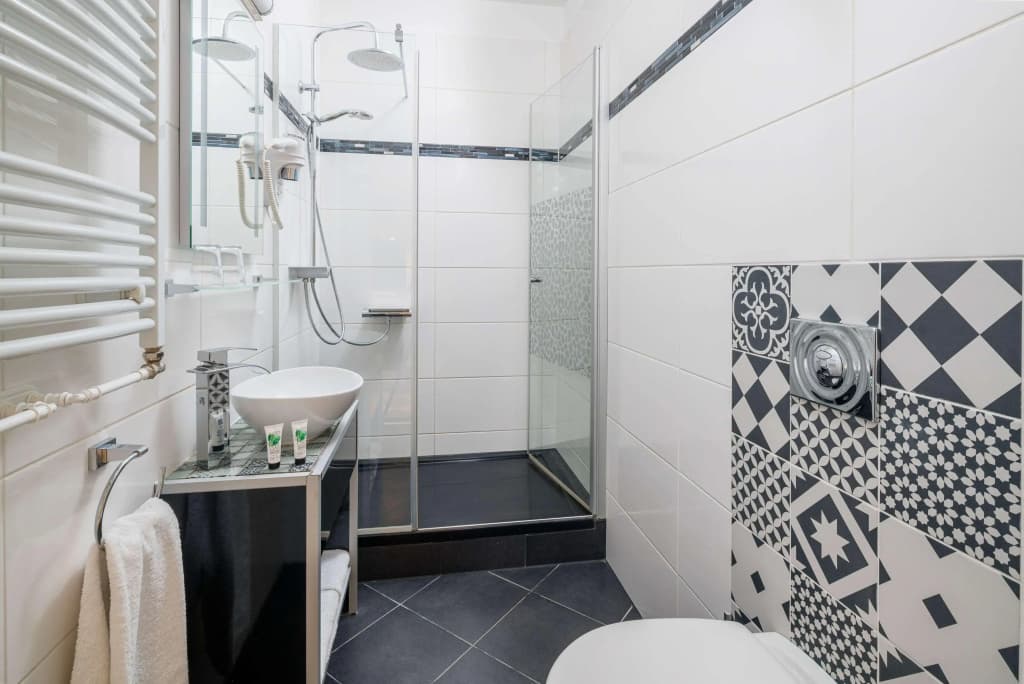 Best Western Plus Celebrity Suites - photo 10