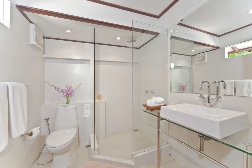 Bangrak Beachfront Villa - photo 9