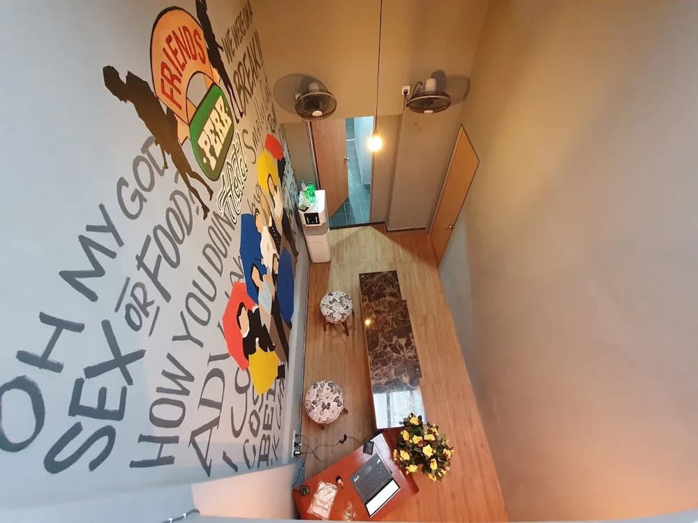 Friends Perk Hostel - photo 11