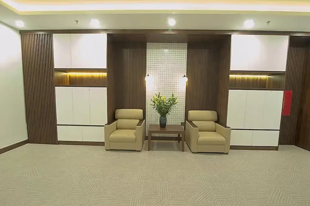 Elite Hotel - photo 2
