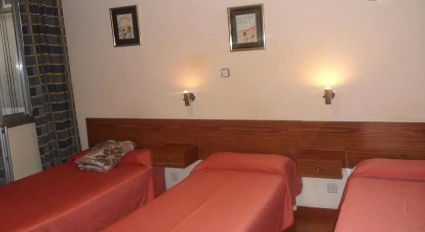 Hostal Suarez - photo 5