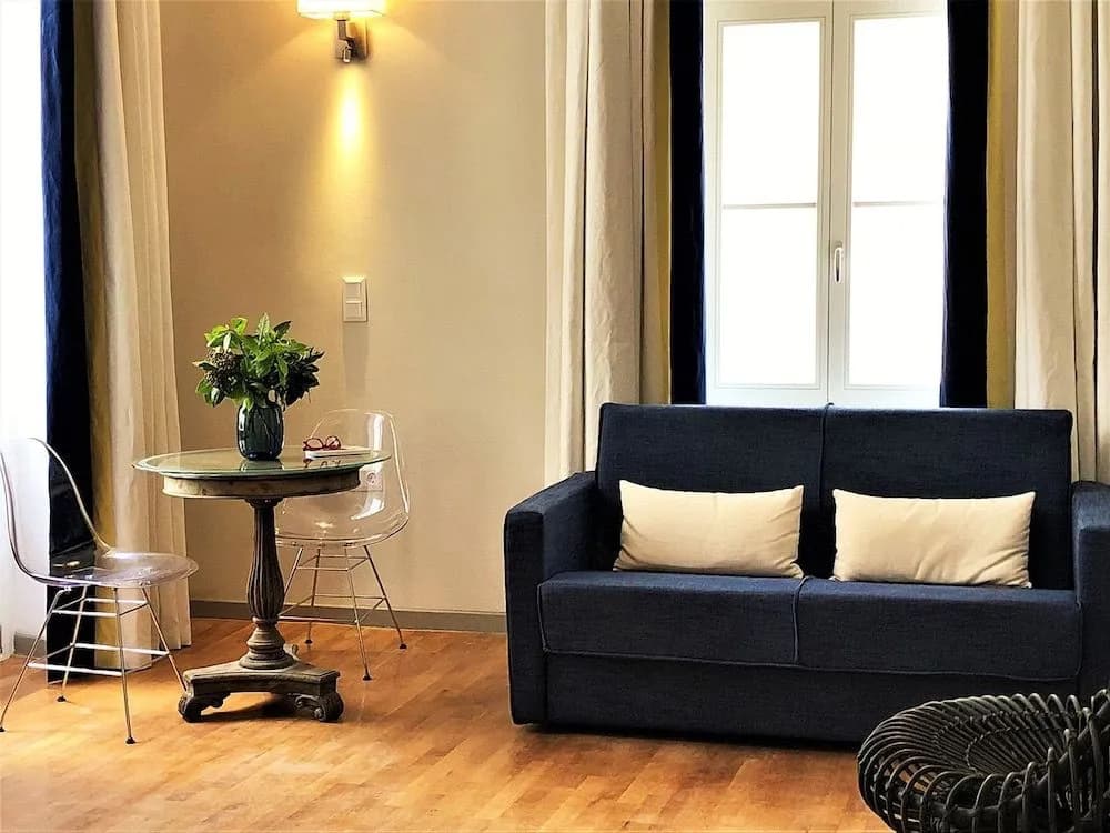 Acropolis TownHouseCo Suites - photo 12