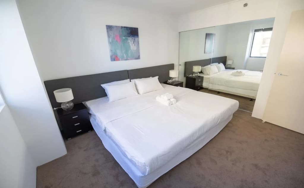 Castle Serviced Apartments - photo 5