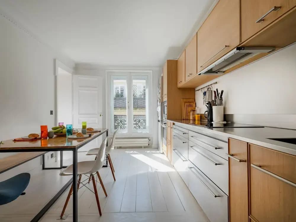Paris Haussmann Elegant Residence - photo 12