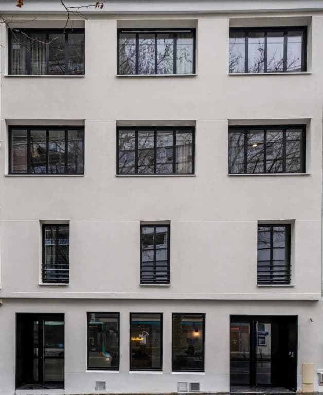Beau M Paris Hostel - photo 1