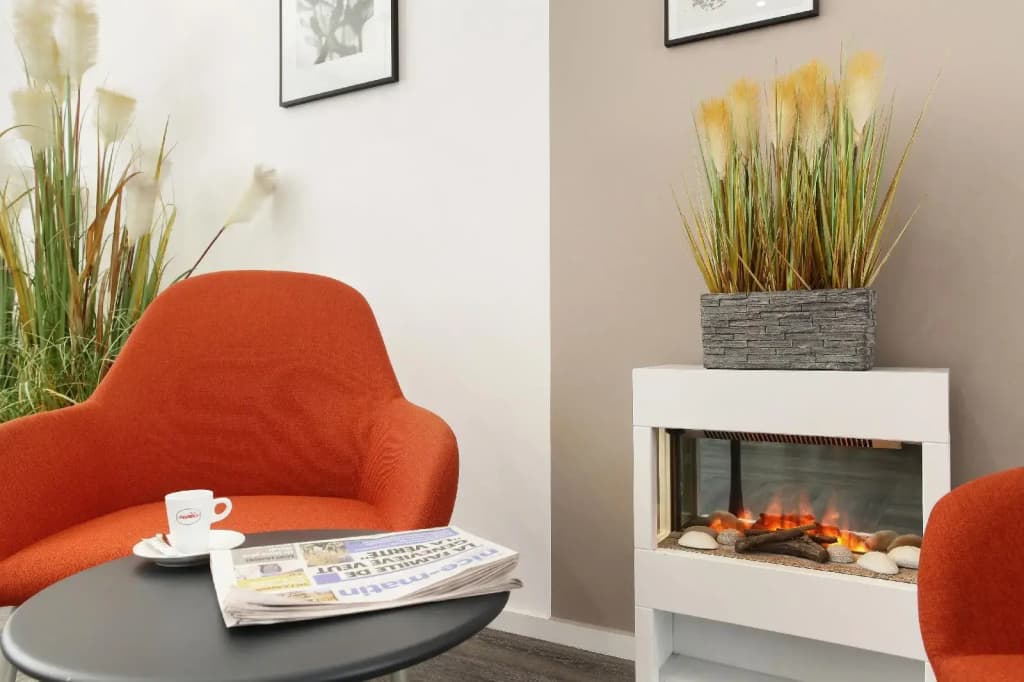 The Alcove Hotel - photo 25
