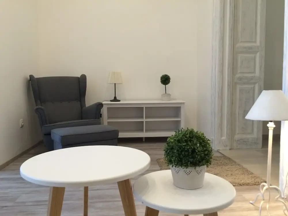 Shabby Chic Apartment - photo 2