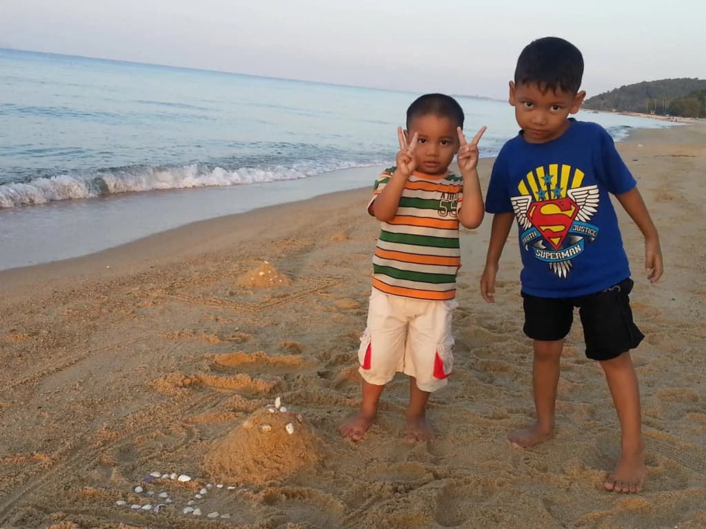 Pandan Laut Beach Resort - photo 14