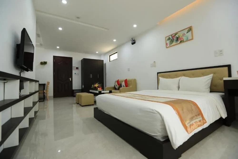 Tourane Beachside Apartment - photo 4