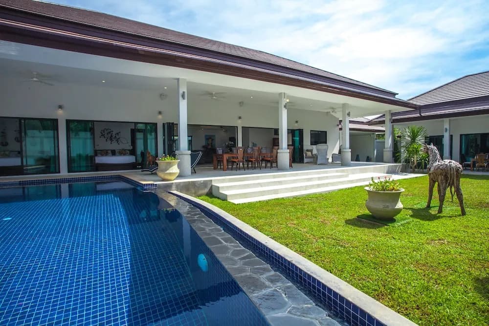 Celine Villa - photo 14