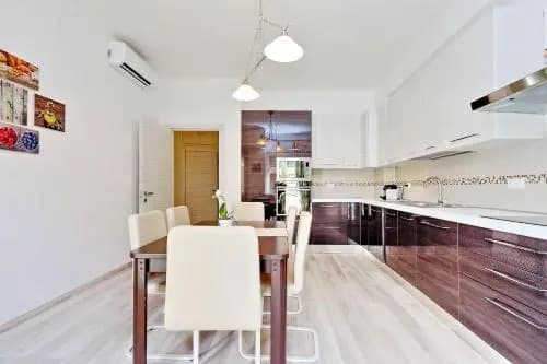 Oksana's Bernadette Apartment - photo 13