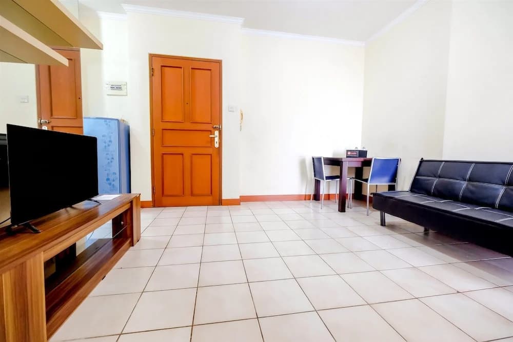 2Br Apartment Gading Mediterania Residence with Android TV - photo 4