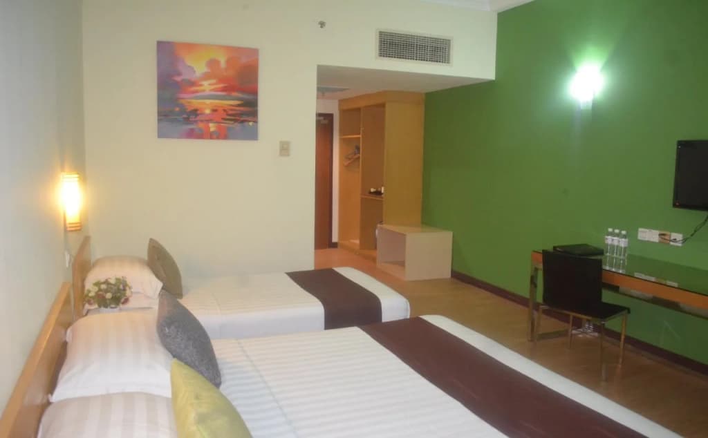 Tang Dynasty Park Hotel - photo 13