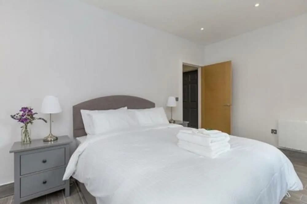 The Lion Gate Apartments - photo 4