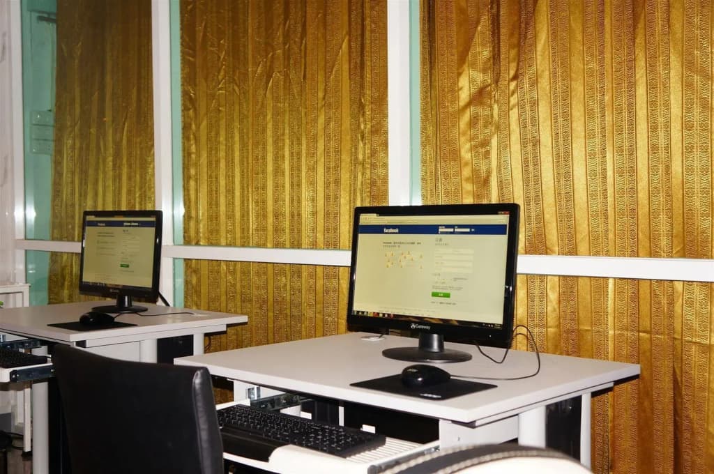J Two S Pratunam Hotel (SHA Certified) - photo 6