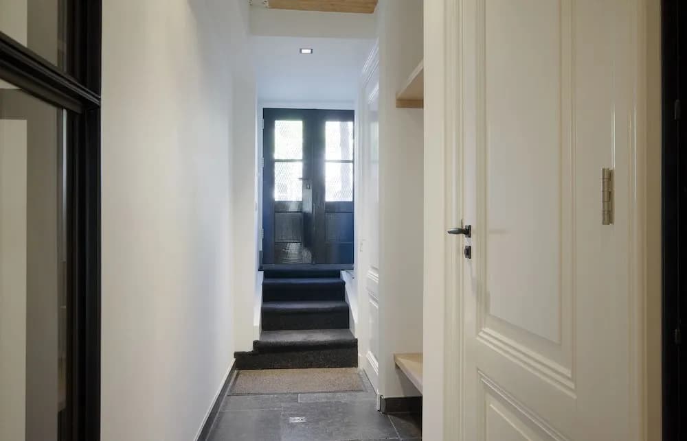 Modern & Luxurious 2 Bedroom Apartment - photo 10